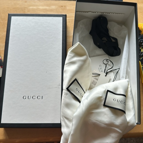Authentic Gucci Slides size Women’s 7 - Picture 8 of 8
